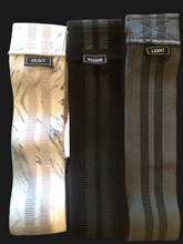 Load image into Gallery viewer, Fabric Resistance Band Set with Non-Slip Grip &amp; Mesh Carrying Bag
